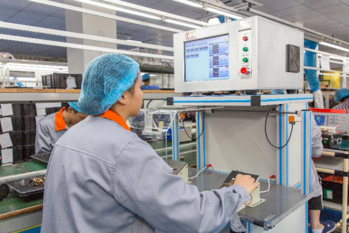 Shenzhen Xindonghui Technology Co., Ltd dây chuyền sản xuất nhà máy