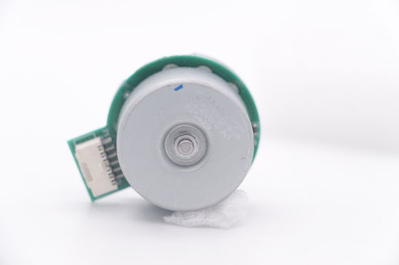 Hiệu quả cao 16.7W 17265RPM 27mm Brushless DC Motor 18V cho súng Fascial