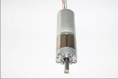 Động cơ không chải 36mm mô-men xoắn lớn Động cơ bánh xe hành tinh 20 Watt 45 vòng / phút 3650 Động cơ không chải